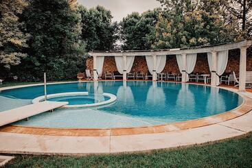 Отель Relais Villabella