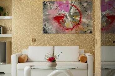 فندق The Promenade Luxury Wellness