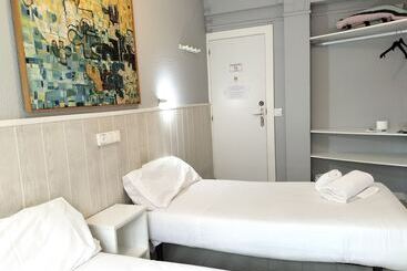 Hostal Albero By Gaiarooms