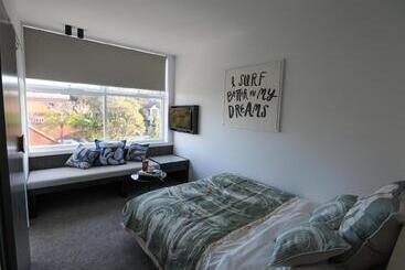 هتل Barrys Beach Road