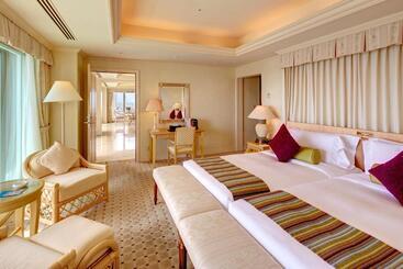 Ana Intercontinental Ishigaki Resort, An Ihg