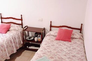 مسافرخانه Casa Margarita