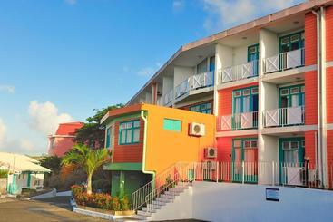 هتل Karibea Camelia Residence