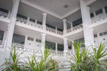 هتل Paraiso Express