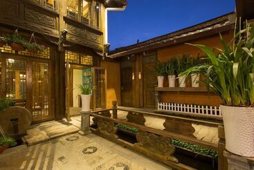 Bed and Breakfast Hua Zhu Fansu Yunju Homestay