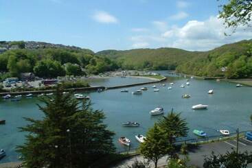 צימר Trehaven Manor