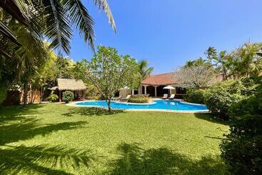 آپارتمانهای توریستها Coconut Paradise Holiday Villas