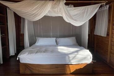 Отель Calamocha Lodge