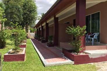 ホテル Dee Village Langkawi Chalet