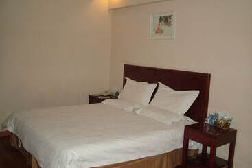 בית מלון כפרי Greentree Inn Huaian West Huaihai Road