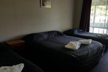 High Country Lodge, Motels & Backpackers