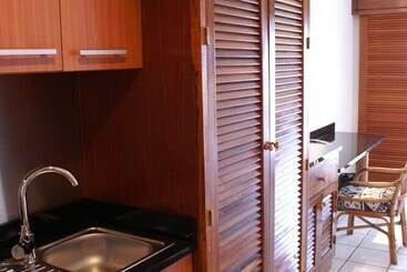 Le Stanley Hotel And Suites