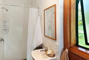 هتل Shining Star Beachfront Accommodation