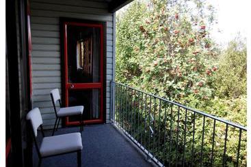 Larchwood Motel