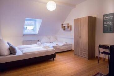 Dingdong Koblenz   City Apartments