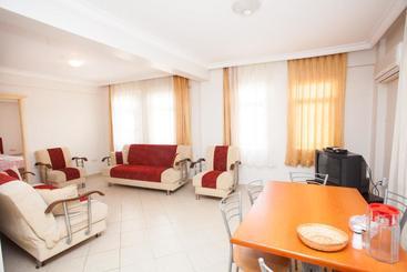 Yalcinkaya Apart