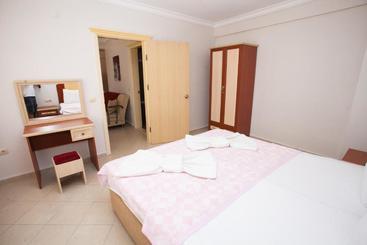 Yalcinkaya Apart