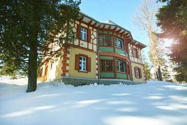 ツーリストアパートメント Apartments In Vila Marína