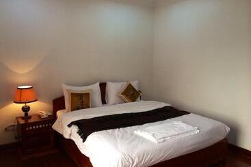 Hotel Emerald Bb Battambang