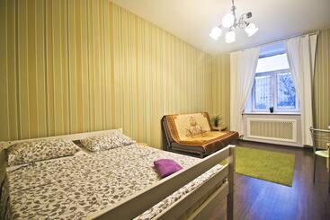 아파트 Lakshmi Rooms Park Pobedy