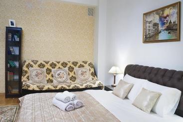 膳宿费 Red Square Guest House