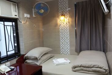 پانسیون Tom's Guest House