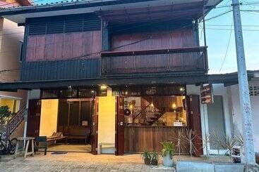 הוסטל Aforetime House @ Samui