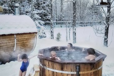 游客公寓 Backyard Village