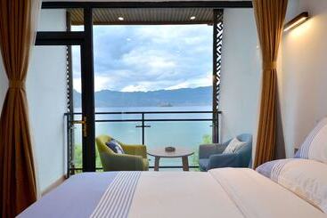 Lijiang Guanlanyue Inn