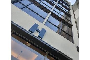 Check Inn Express Taichung Fuxing