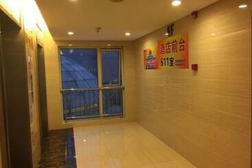 Dalian Blazing Sun Seaview Apartment