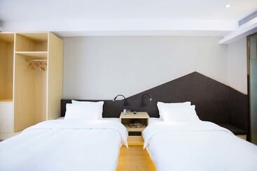 هتل Ibis Styles Jingdezhen Cidu Avenue