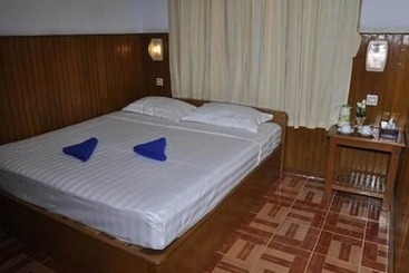 هتل Shwe Na Di Guest House