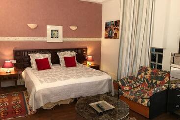 펜션 Victorian Lodge