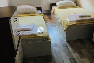 فندق Arden Pansiyon