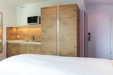 Jet Hotel Zurich Airport