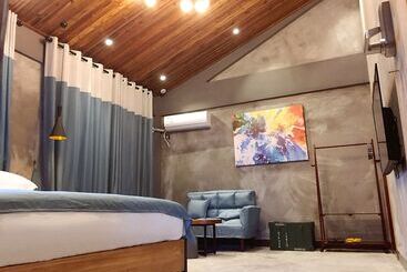 פנסיון The Yard Guesthouse