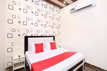 The Sitara Hotel By Oyo Rooms