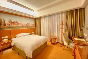 Vienna Hotel Changde Wuling Avenue