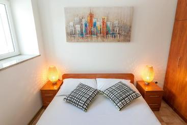 Apartments In City Center Ani