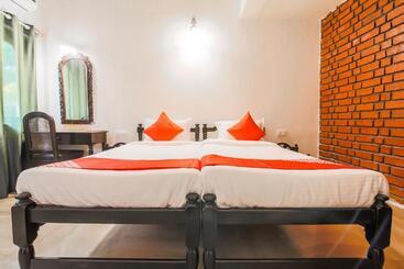 هتل La Petite By Oyo Rooms