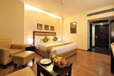 فندق Westend Inn