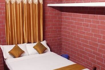 هتل Salaams Raama Heritage Eco Village