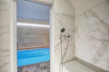 Apartment "house 213"