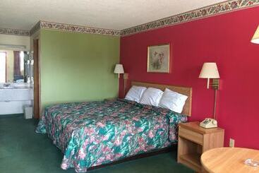 Western Motel   Camilla