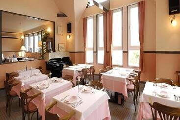 بنسيون Country Inn The White Marine