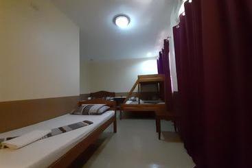 Diakopes Inn  Hostel