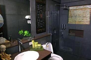 تختخواب و صبحانه The Oriental Luxury Suites Tagaytay