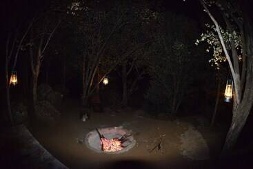 فندق Mutale Falls Safari Camp