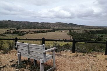 Отель Outeniquabosch Lodge